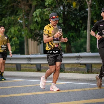 Runner Photo 6220340