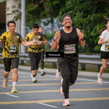 Runner Photo 6220373