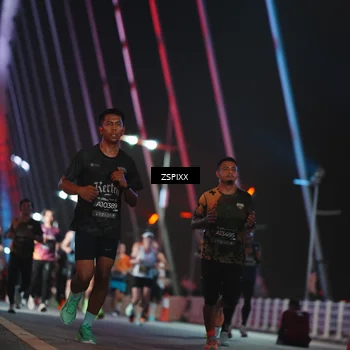 Runner Photo 6220401