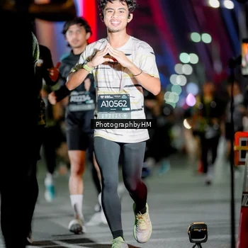Runner Photo 6220445
