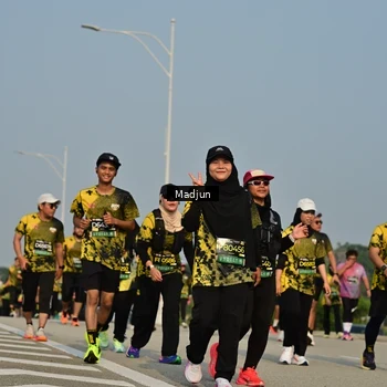 Runner Photo 6220474
