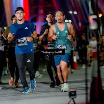 Runner Photo 6220599