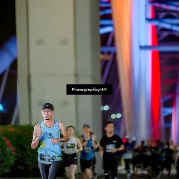 Runner Photo 6220659