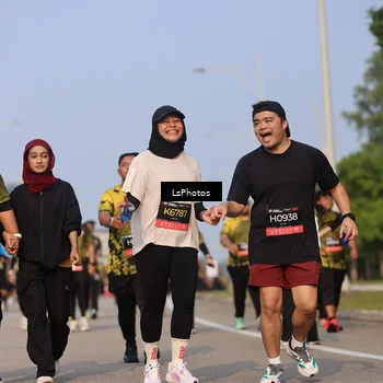 Runner Photo 6220698