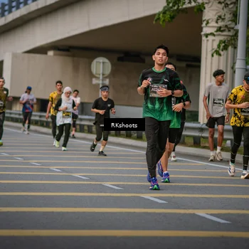Runner Photo 6220699