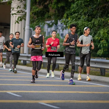 Runner Photo 6220735