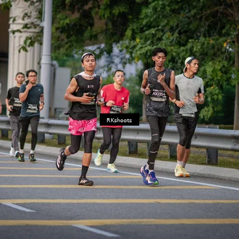 Runner Photo 6220755