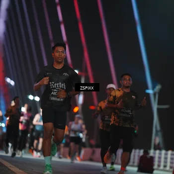 Runner Photo 6220871