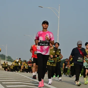 Runner Photo 6220999