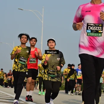 Runner Photo 6221006