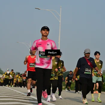Runner Photo 6221008
