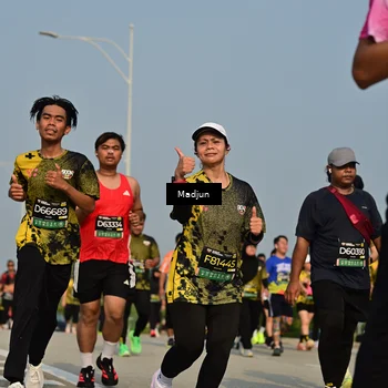 Runner Photo 6221040