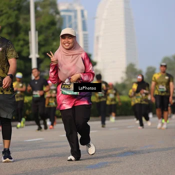 Runner Photo 6221056