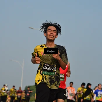Runner Photo 6221065
