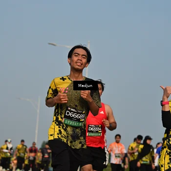 Runner Photo 6221075