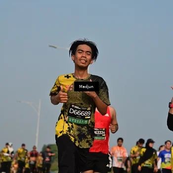 Runner Photo 6221079