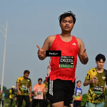 Runner Photo 6221102
