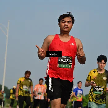 Runner Photo 6221108