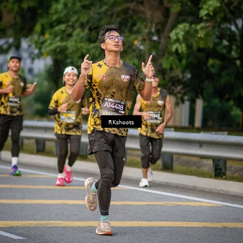 Runner Photo 6221158
