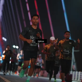 Runner Photo 6221174
