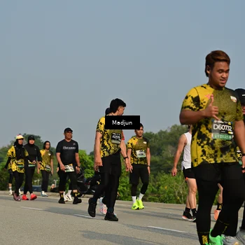 Runner Photo 6221236