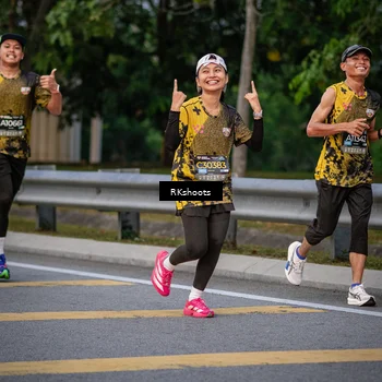 Runner Photo 6221240