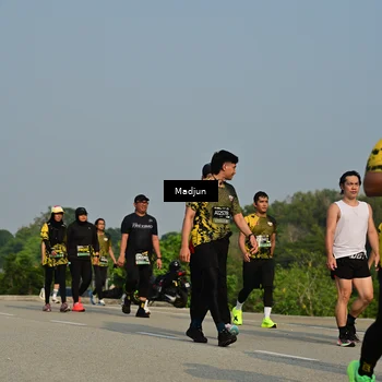 Runner Photo 6221256