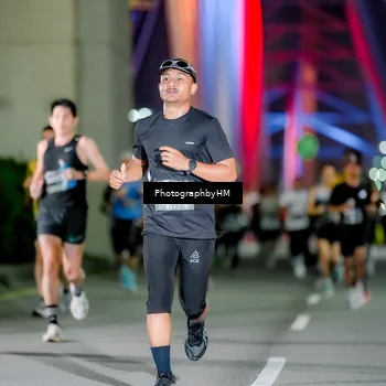 Runner Photo 6221285
