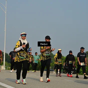 Runner Photo 6221310