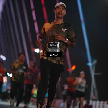 Runner Photo 6221525