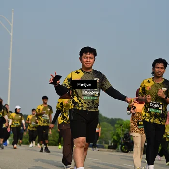 Runner Photo 6221675