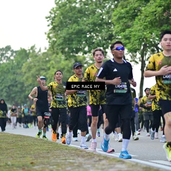 Runner Photo 6221710
