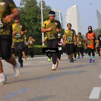 Runner Photo 6221718