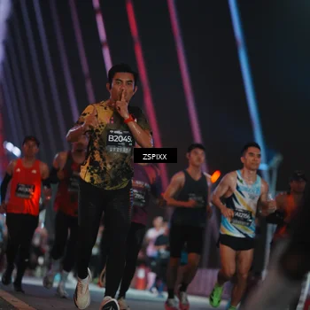 Runner Photo 6221769
