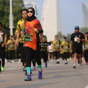 Runner Photo 6221855