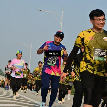 Runner Photo 6221875