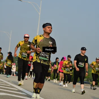 Runner Photo 6222010