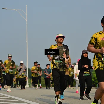 Runner Photo 6222331