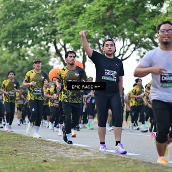 Runner Photo 6222590