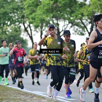 Runner Photo 6222635