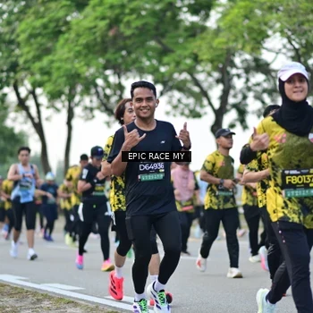 Runner Photo 6222702