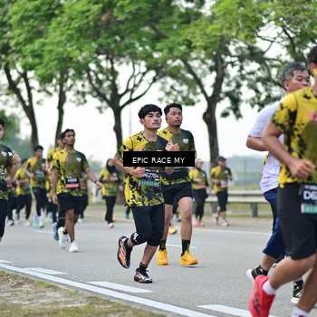 Runner Photo 6222875