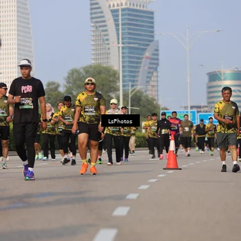 Runner Photo 6223054