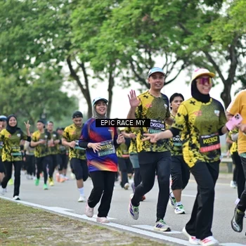 Runner Photo 6223314