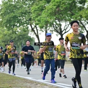 Runner Photo 6223345