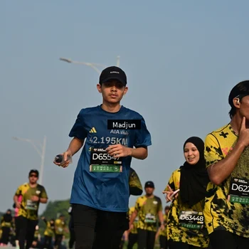Runner Photo 6223350