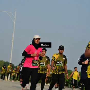 Runner Photo 6223414
