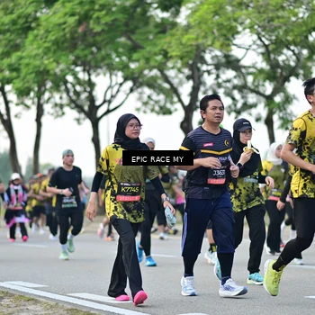 Runner Photo 6223452
