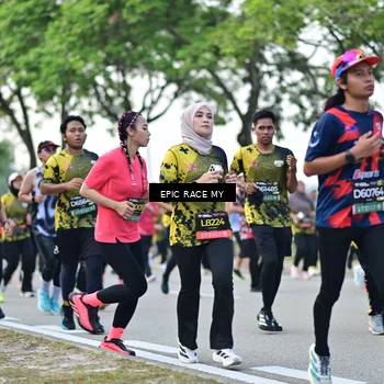Runner Photo 6223544