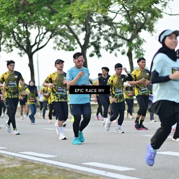 Runner Photo 6223659